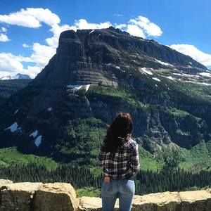 Meet your Posher, Jaweria